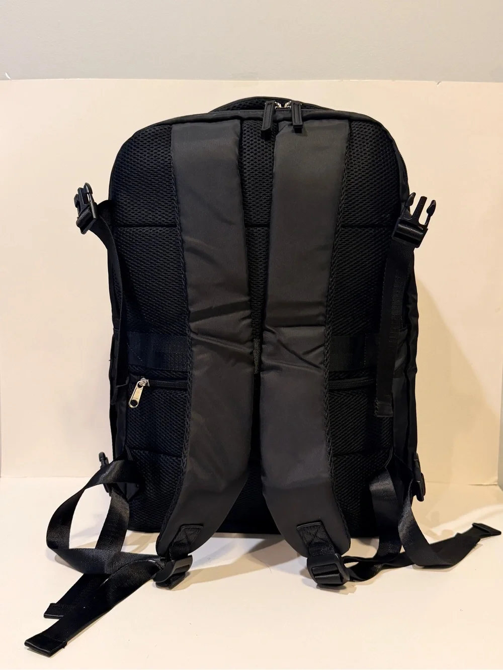 NWT WonHox Black Vacuum Seal Backpack Includes Air Pump